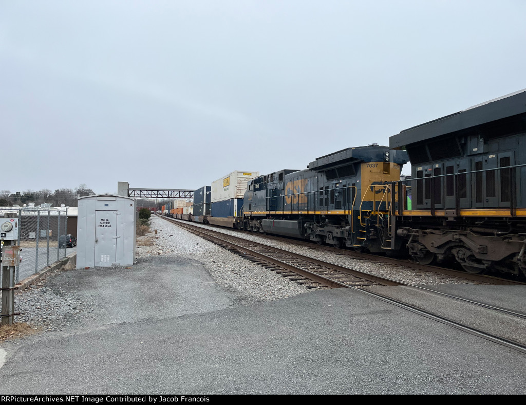 CSX 7037